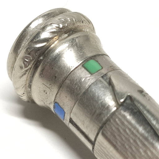 Erster Mehrfarbstift von Fend